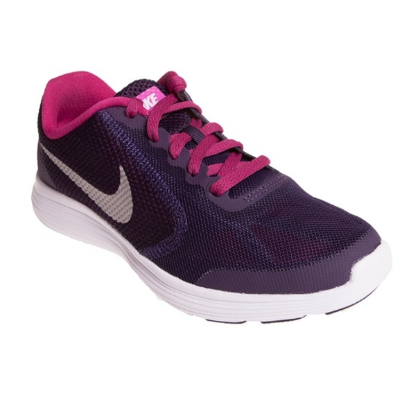 nike revolution 3 girls